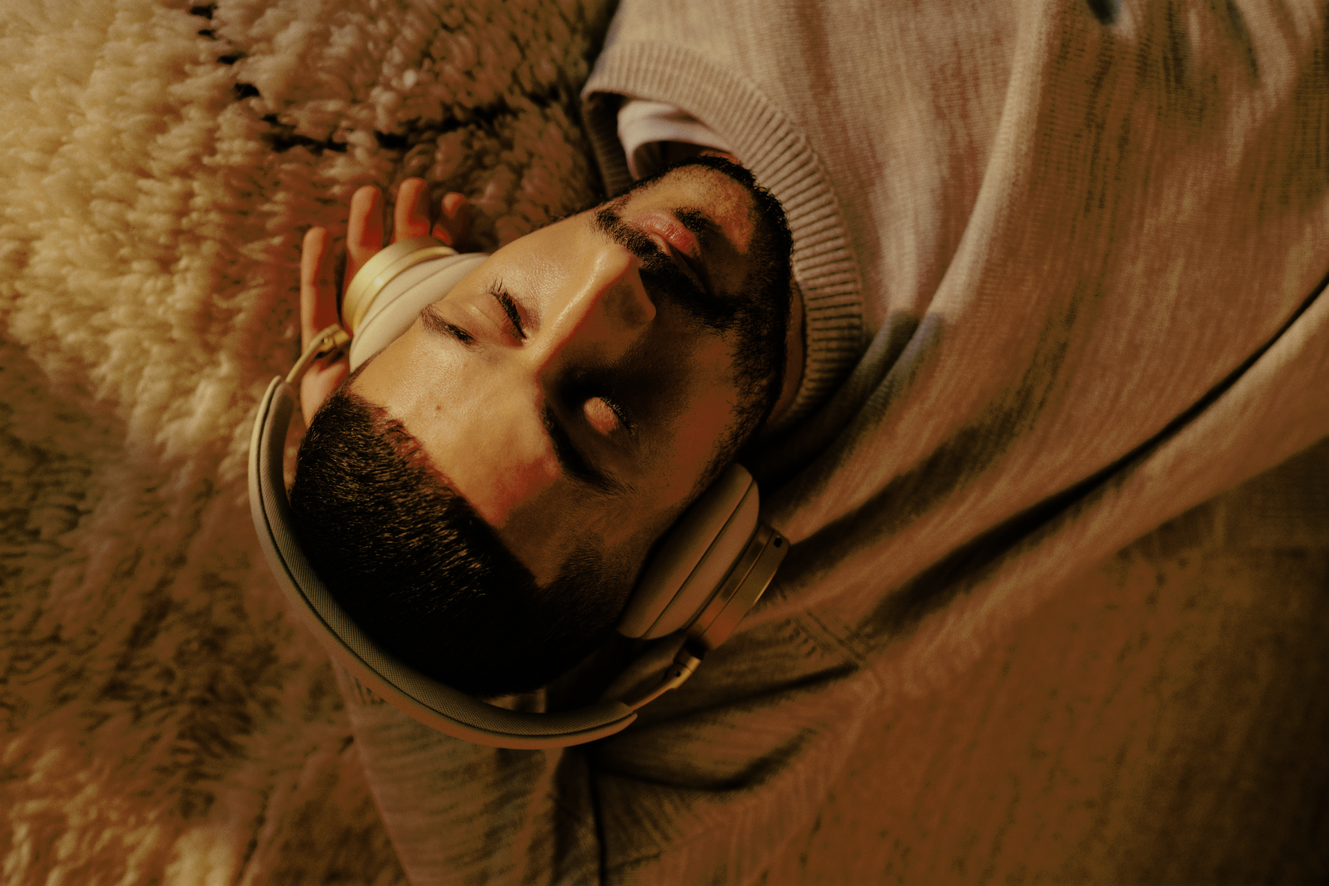 Beoplay H95 gold edition